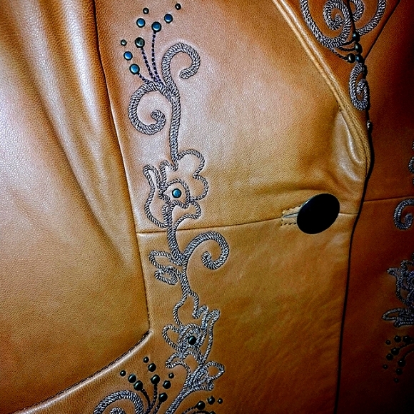 DANA BUCHMAN Vintage Embroidered Floral Form Fitted Leather Jacket Size S - Picture 5 of 9